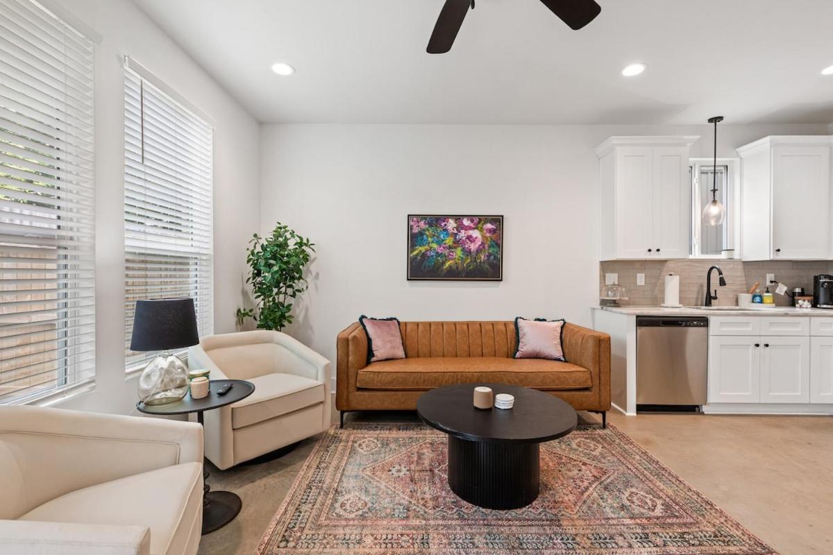 New Thibodeaux House Cajun Luxury 65 Tv Fast Wifi Daire Lafayette Dış mekan fotoğraf